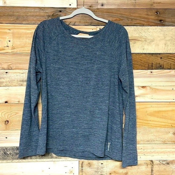 Reebok size XL gray long sleeve workout shirt with open back - Picture 1 of 6